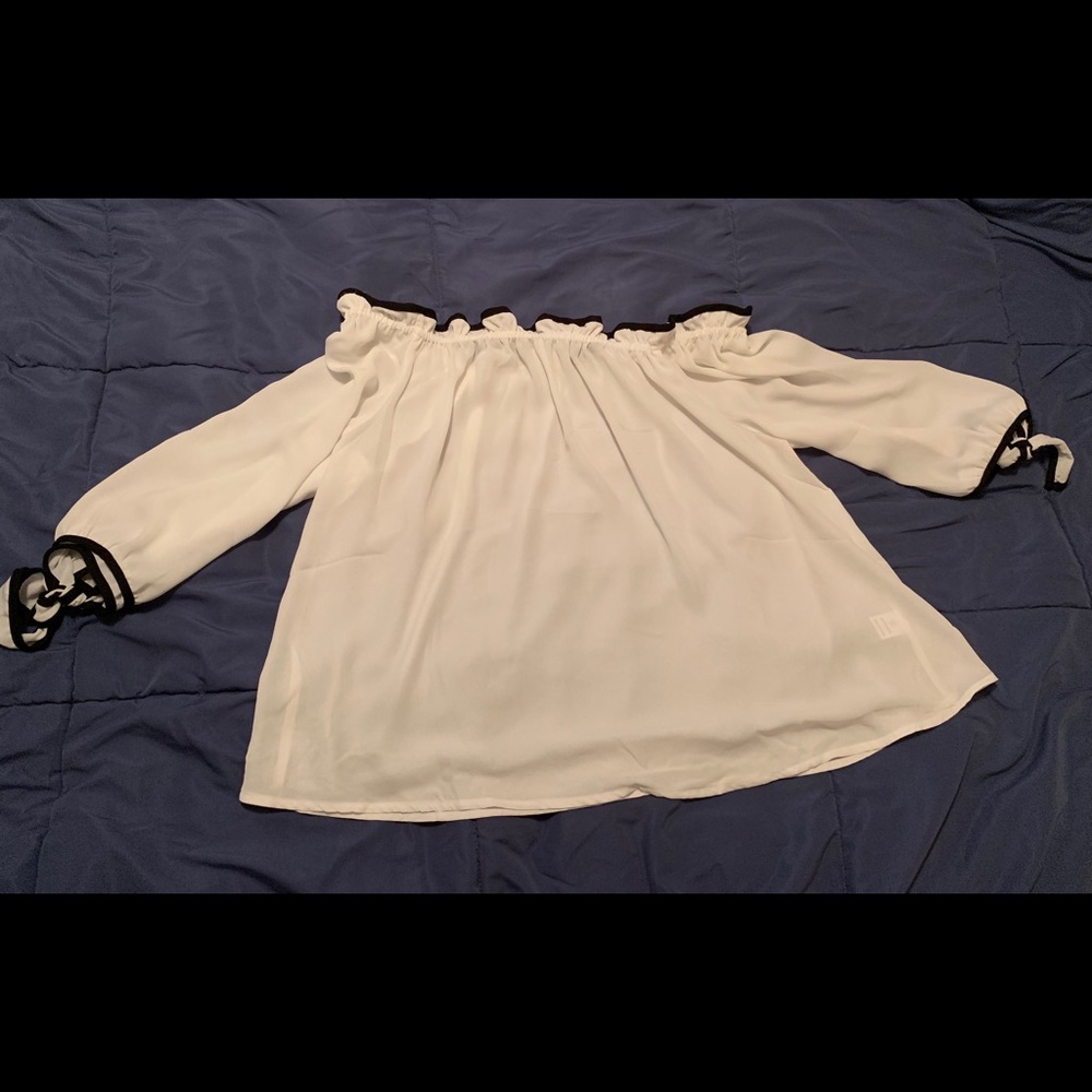 3/4 Sleeve Off Shoulder Blouse